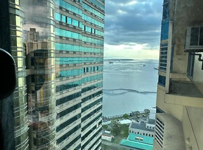 Grand Riviera Suits 2* Manila
